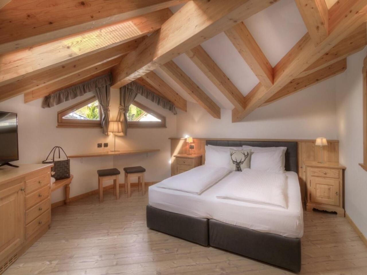 Hotel Madonnina Resort And Wellness Soraga Kültér fotó