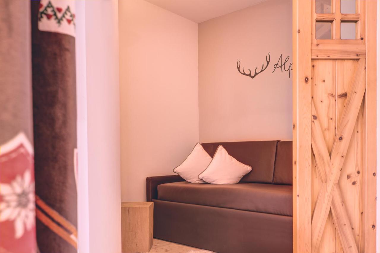Hotel Madonnina Resort And Wellness Soraga Kültér fotó