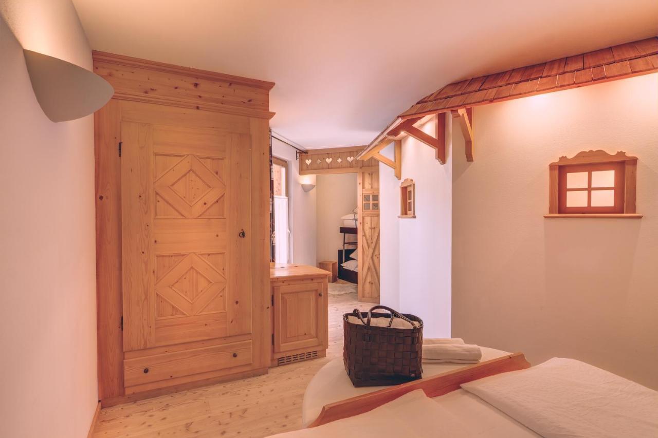 Hotel Madonnina Resort And Wellness Soraga Kültér fotó